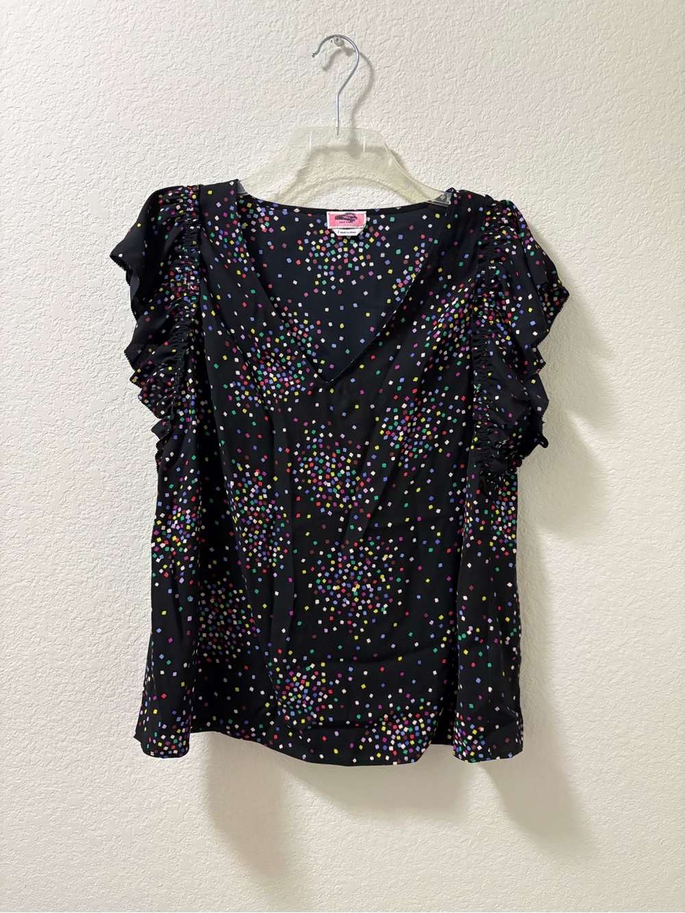 Kate Spade New York women’s Confetti Cheer blouse. Size Large.  NWOT.